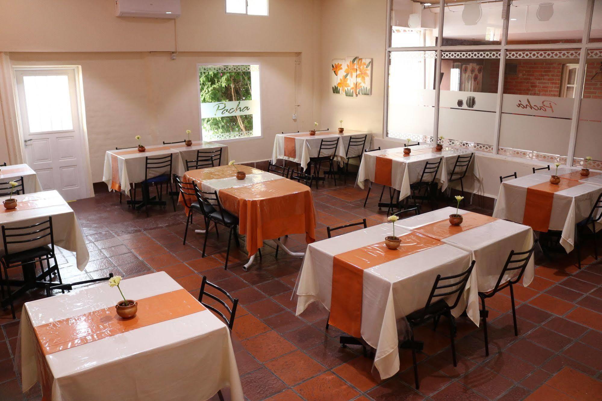 Hotel Pachá *